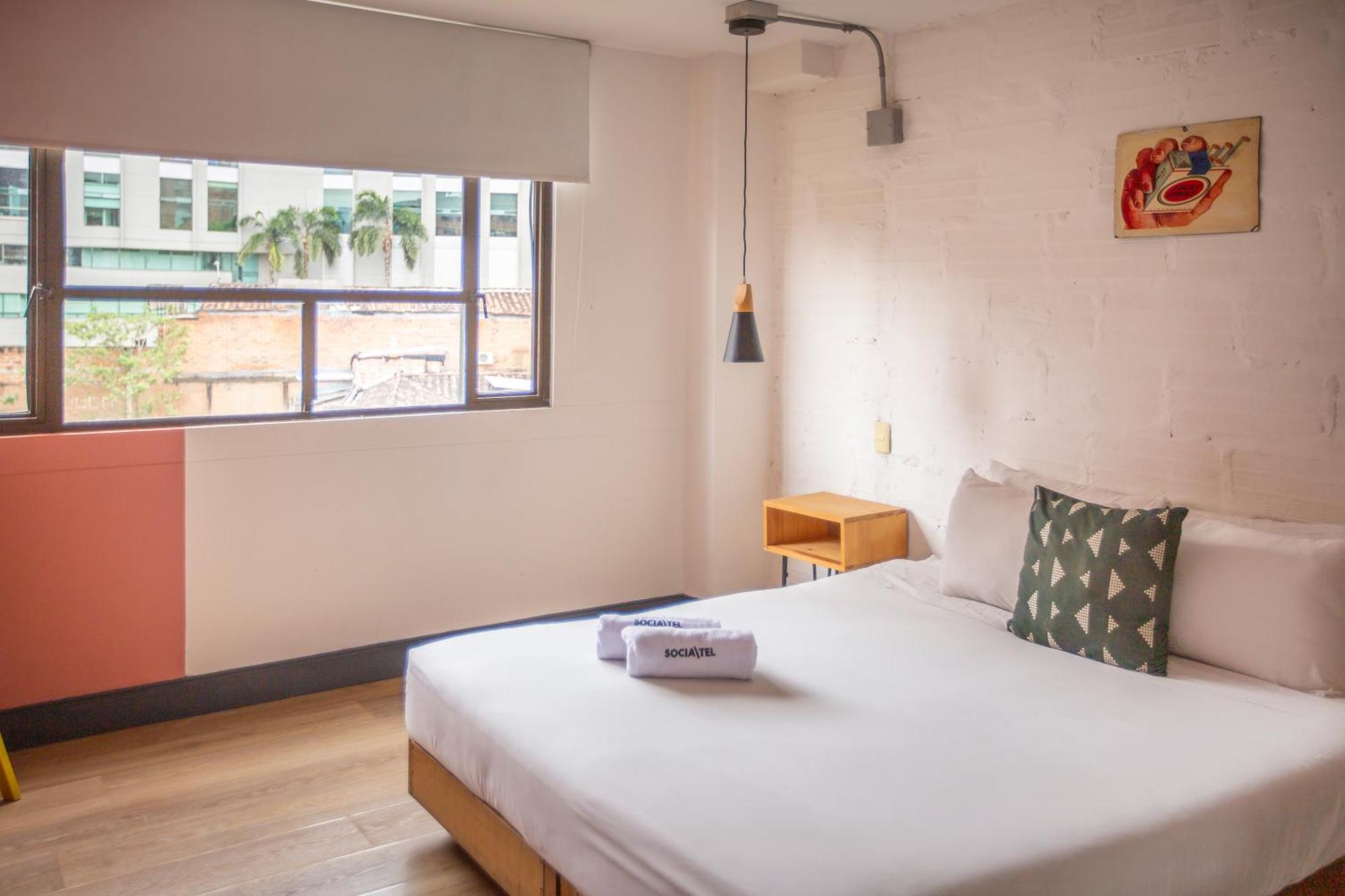 Hotel Socialtel 3*